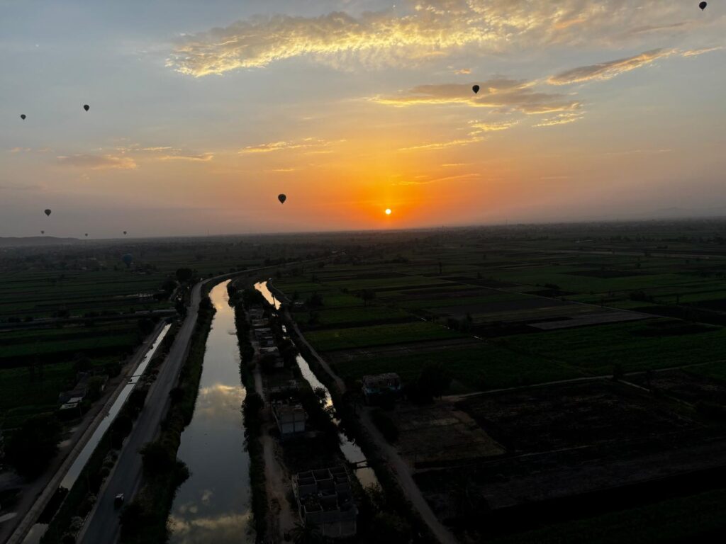 WhatsApp Image 2025-10-12 at 13.36.02_aa04883d