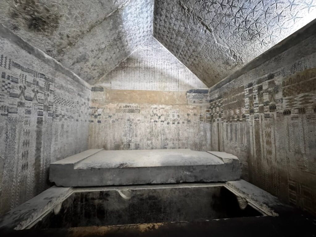 WhatsApp Image 2025-12-22 at 16.50.10_03747a07